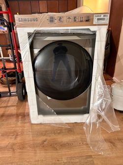 NEW GAS clothing dryer by Samsung