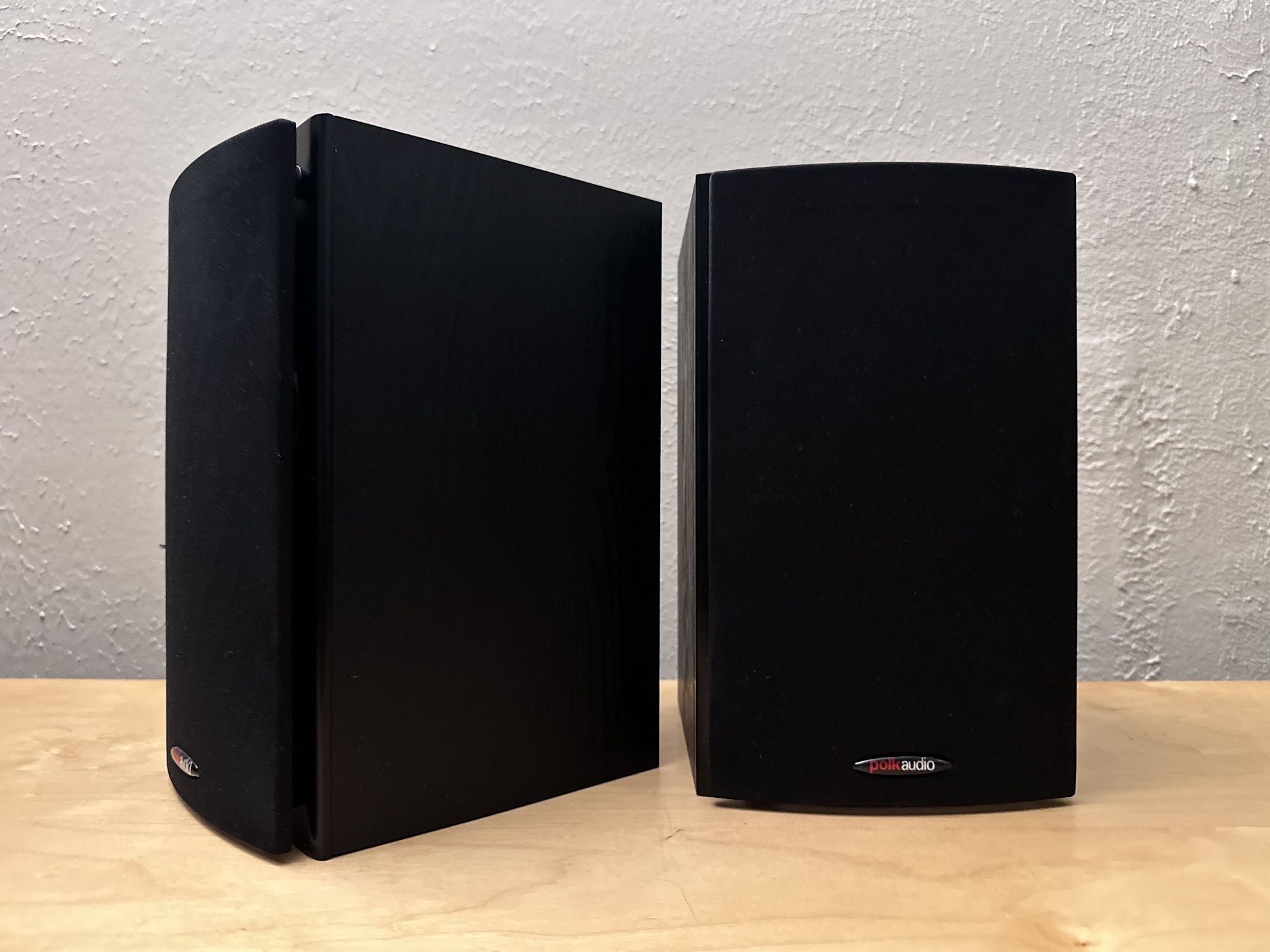 Polk Audio T15 100 Watt Home Theater Bookshelf Speakers – Hi-Res Audio with Deep Bass Response, Dolby and DTS Surround, Wall-Mountable.