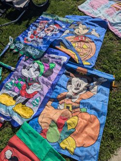 Vintage 1995 Mickey Mouse Disney Flags