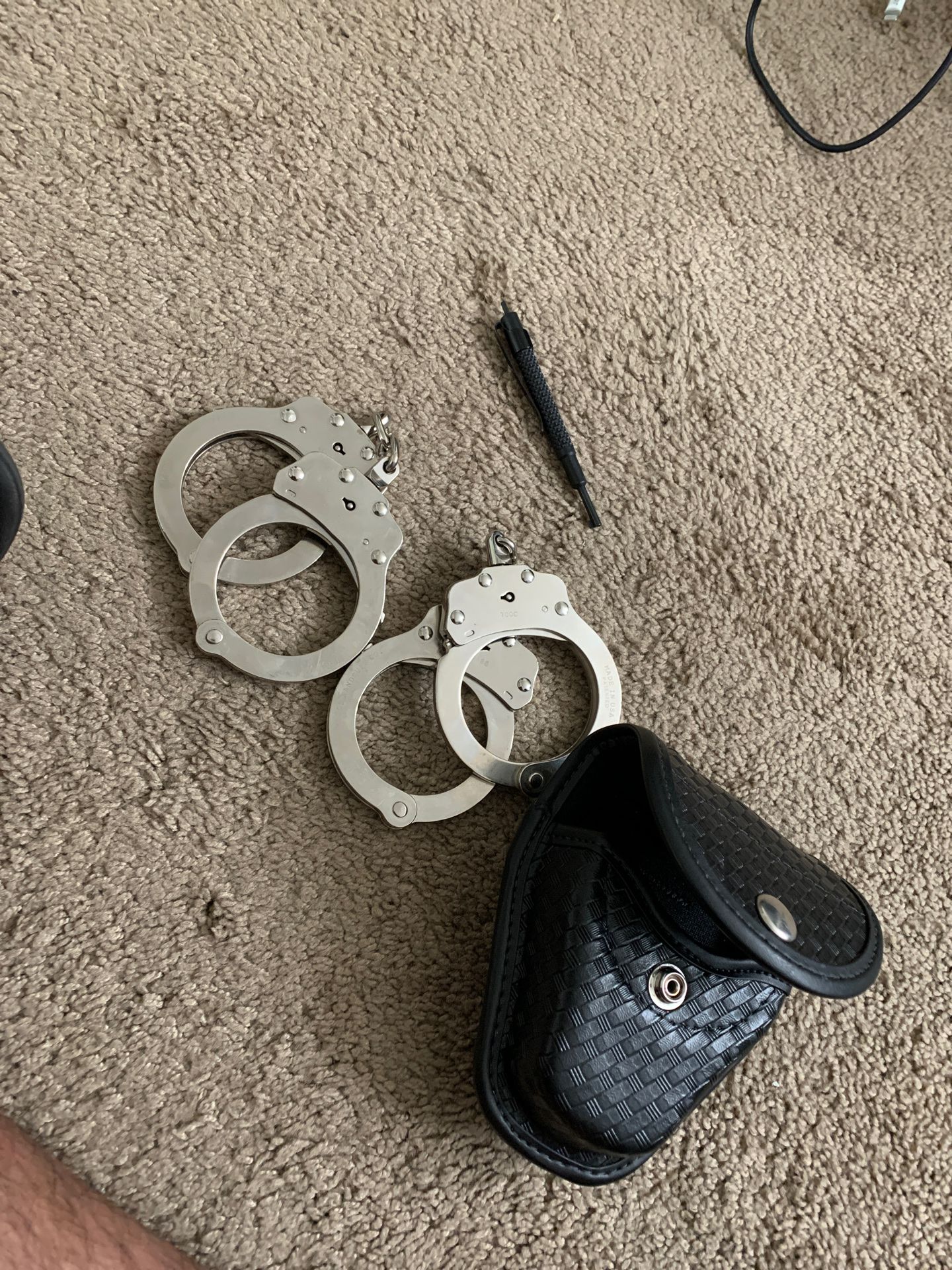 Peerless handcuffs