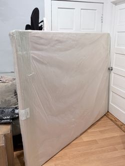 Queen size 2” box spring