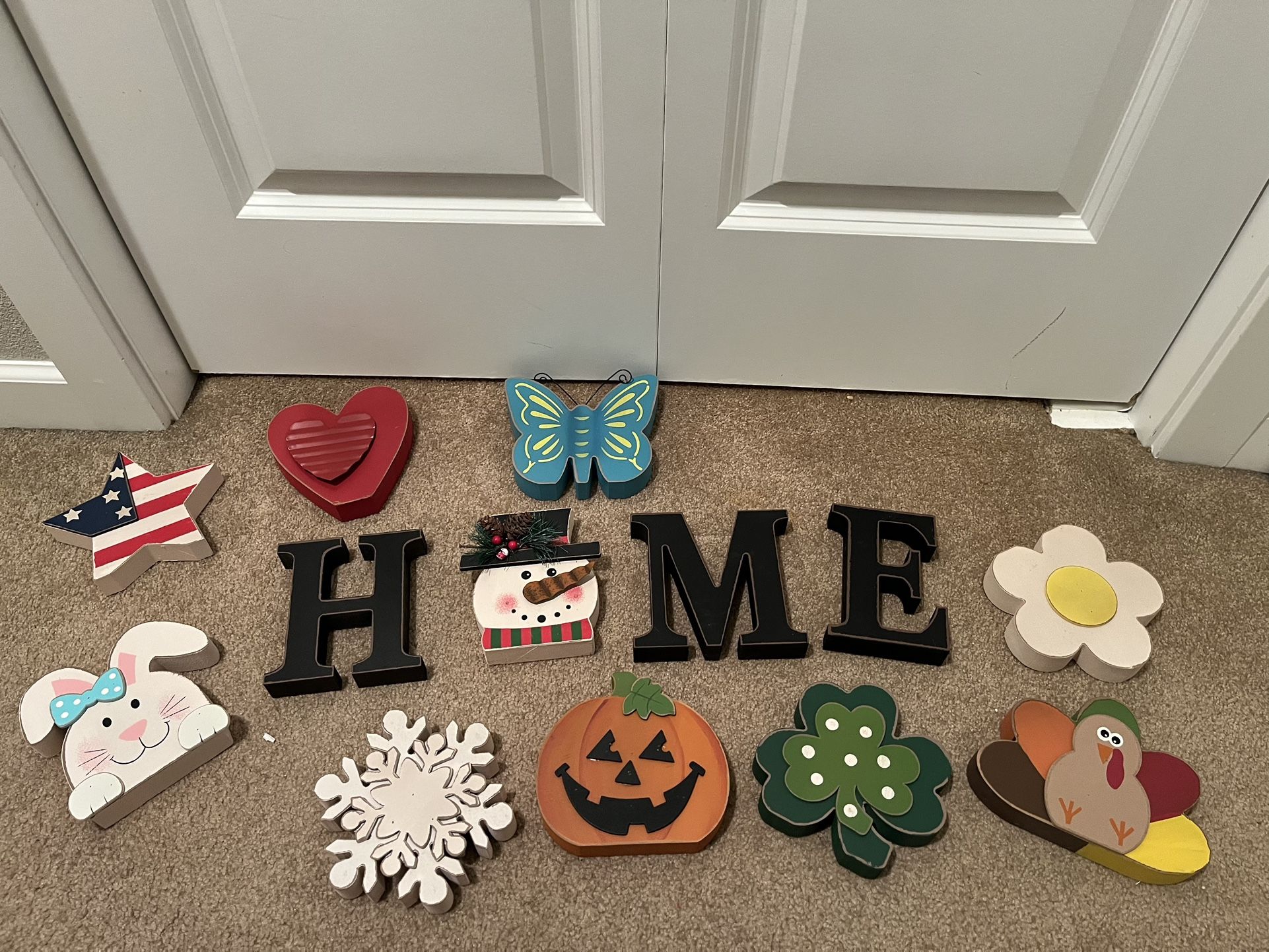 “HOME” Seasonal Sign