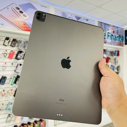 iPad Pro 12.9” 4th Gen 128gb WiFi