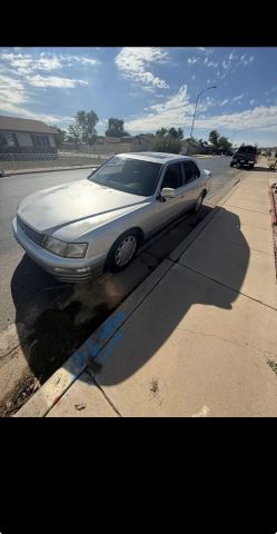 1995 Lexus LS 400