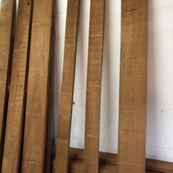 30 Tablones  De Mahogany  $80 Cada Uno 