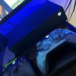 Xbox x/s 1TB (No box Broke it) “Read Description” New! 