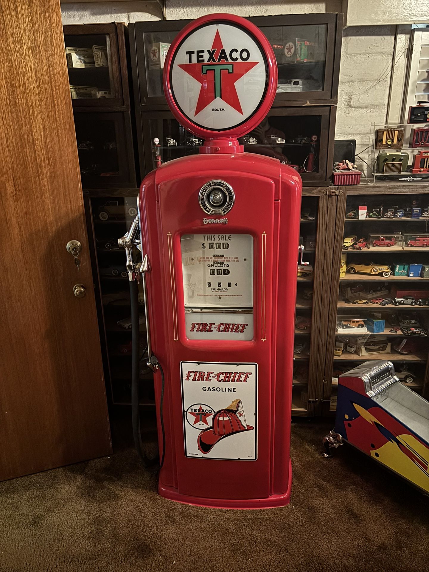 1950s Bennett Gas Pump