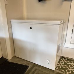 GE Chest Freezer