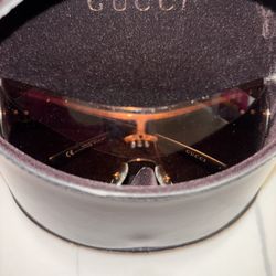 Gucci Vintage Sunglasses with Original Leather Case – Made in Italy