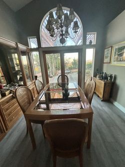 Thomasville 5 chair & dining table