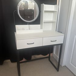 White & black vanity 