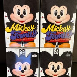 Mickey Family Cute Together Keychain