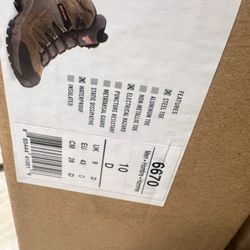 Red Wing Boots. 135$  New