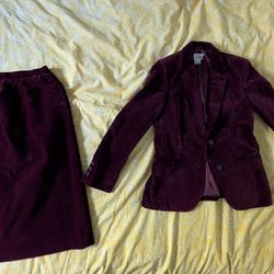 Vintage Buffums Women's Velvet Like Skirt Suit, Size 6