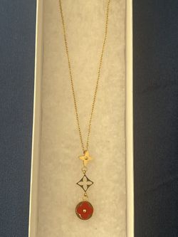 Beautiful stainless steel necklace