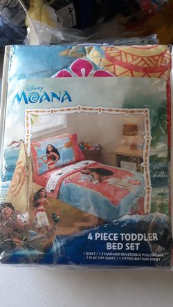 Disney's Moana 4 pc Toddler Bed Set