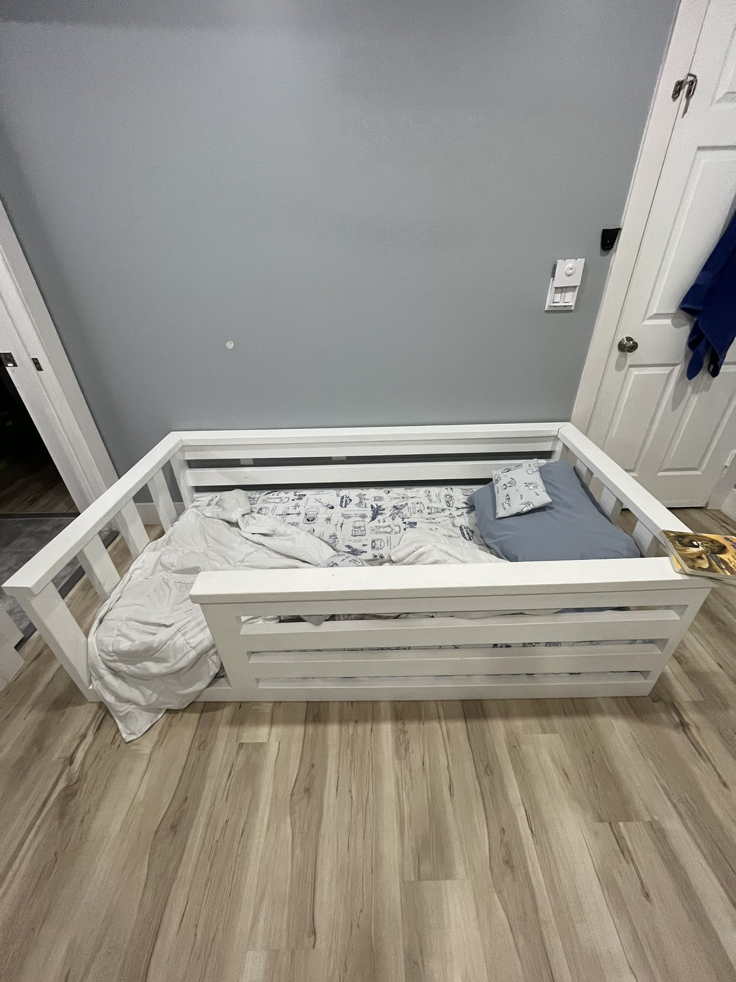 Montessori Bed - Twin Size 
