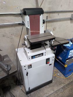 Delta 31-735 6′′ Belt / 12′′ Disc Sander — Like New