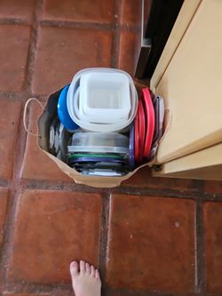 FREE Bag of plastic containers