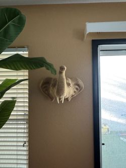 Elephant art wall mount