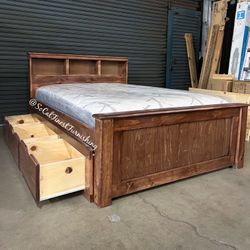 Full Bed And Mattress With Drawers
