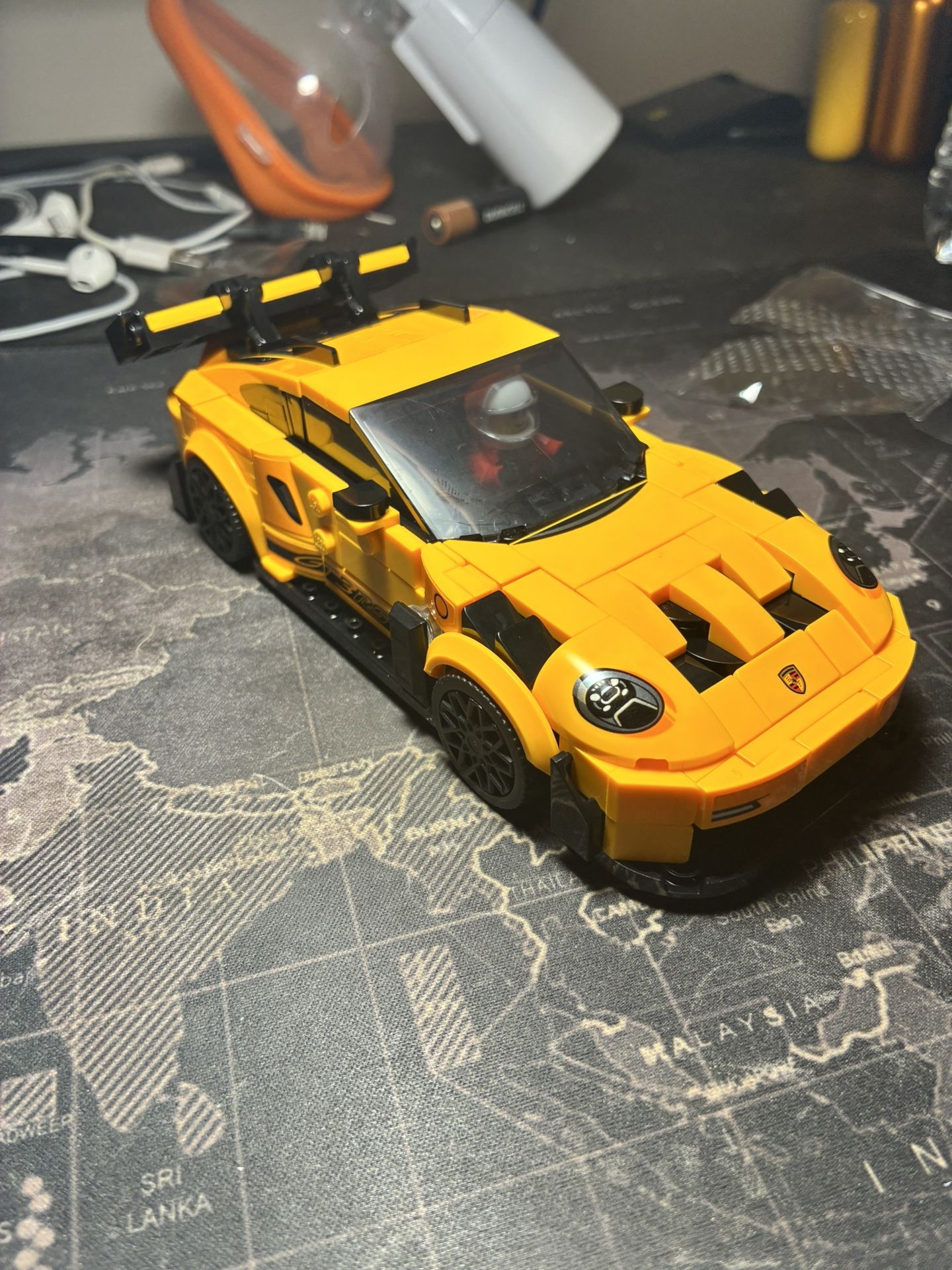 Fully Assembled LEGO Speed Champions Porsche 911 GT3 RS Super Car