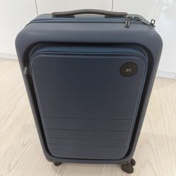 Monos carry on Pro plus