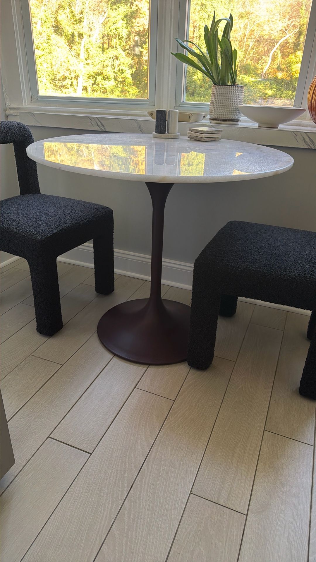 Marble Round Dining Table 