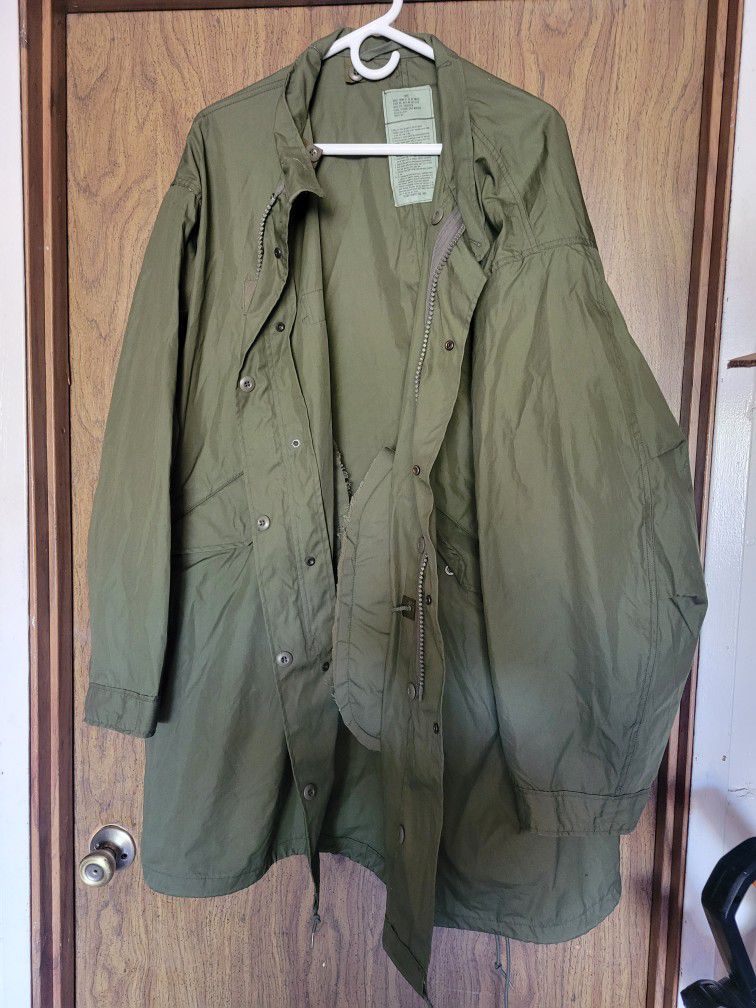 Vintage US Army Extreme Cold Weather Parka