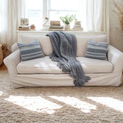 Make Me An Offer 🙂👊 Pottery Barn PB Comfort Roll Arm Slipcovered Grand Sofa 92"