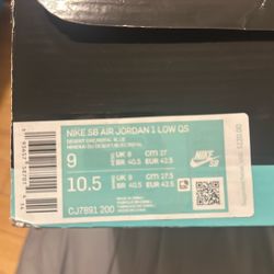 Nike Air Jordan 1 Low Qs 
