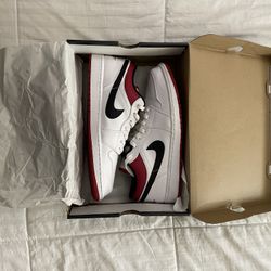 Air Jordan 1 Low