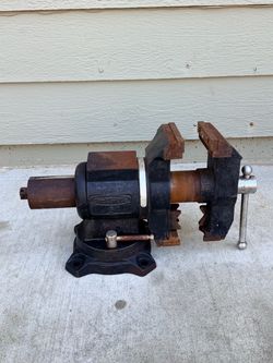 Wilton 5" Bench Vise