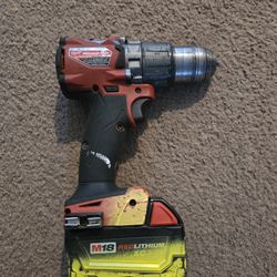 Milwaukee Fuel Drill/Driver With Battery