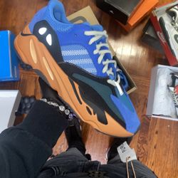 Yeezy 700 