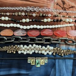 Assortment 8 Costume Jewelry necklaces