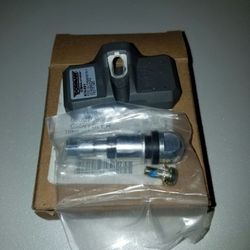 Chrysler 300, Magnum, Jeep tire pressure sensors (set)