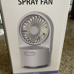 MINI VENTILADOR CON SPRAY DE AGUA