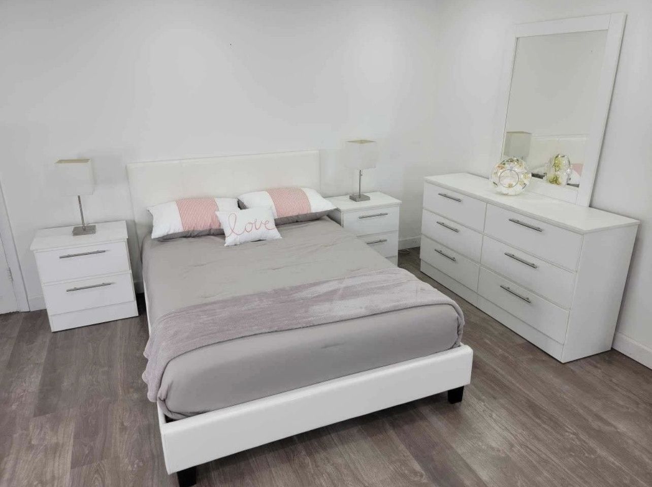 Bedroom Set - Juego De Cuarto