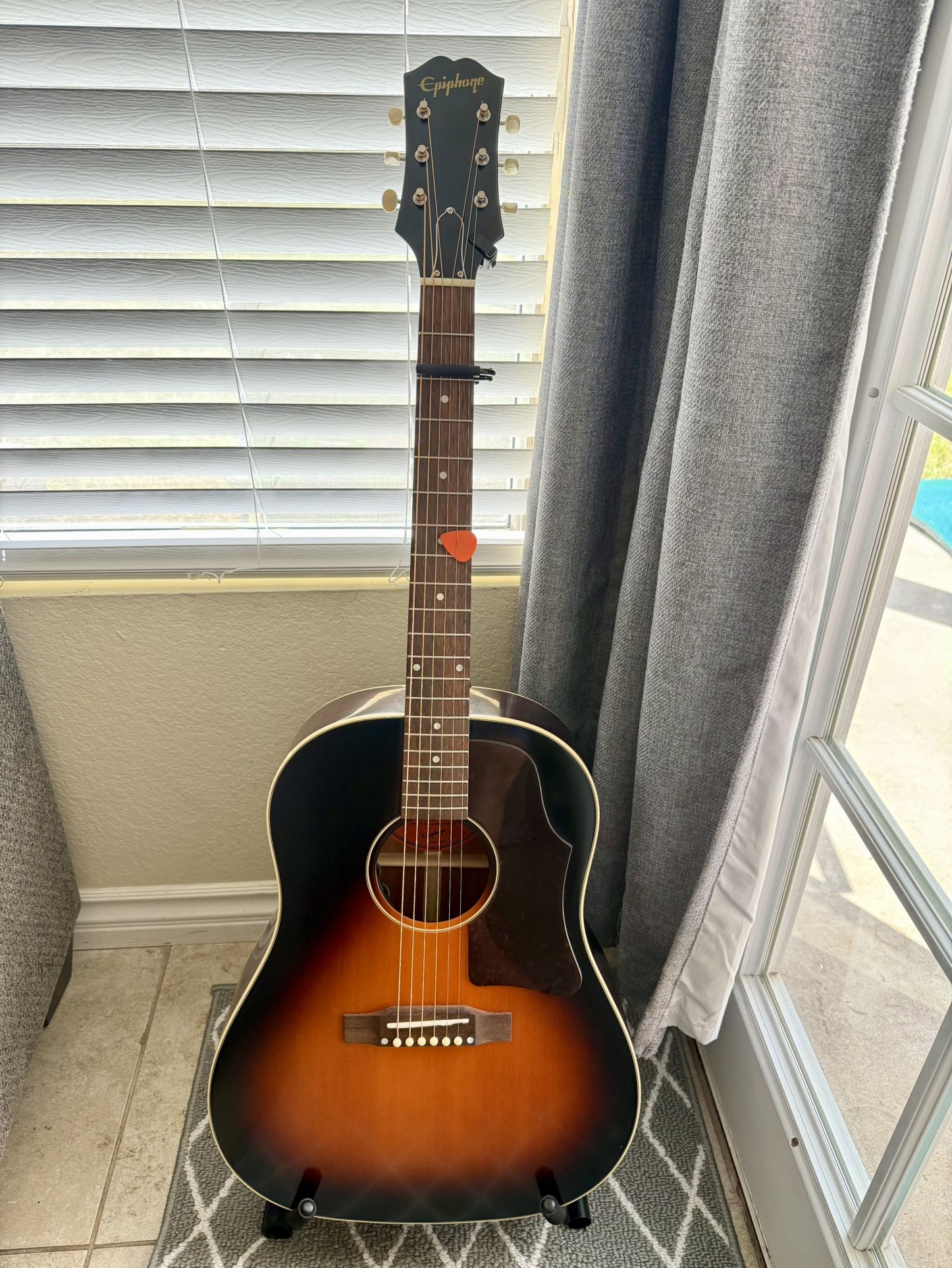 Epiphone J-45