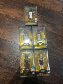 Gold CHASE basketball figures