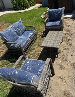 Four piece patio chair set outdoor patio furniture brand new patio sofa set deep seating cushions high quality