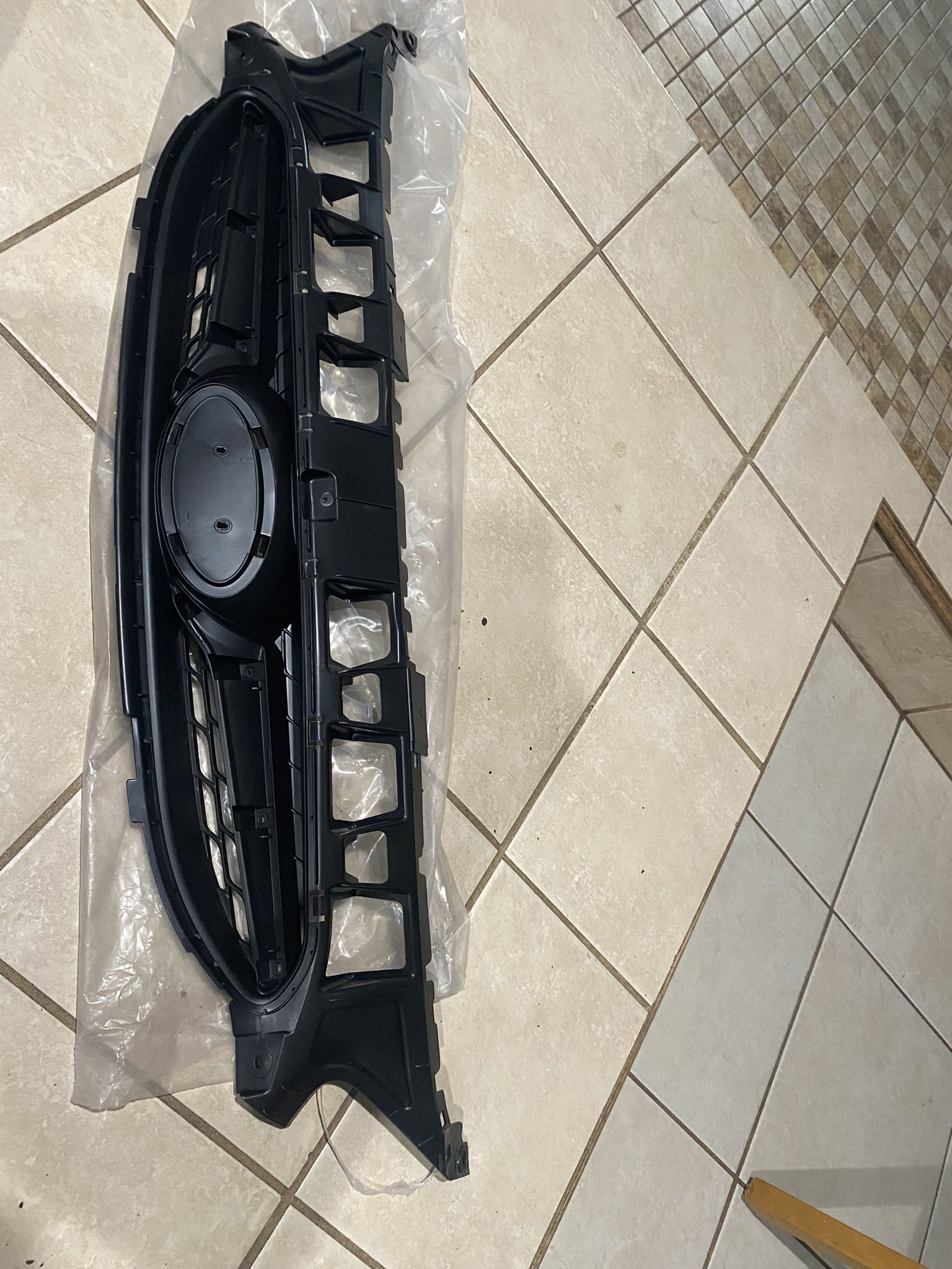 Hyundai Accent Grille 11-14