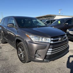 Toyota Highlander 2019