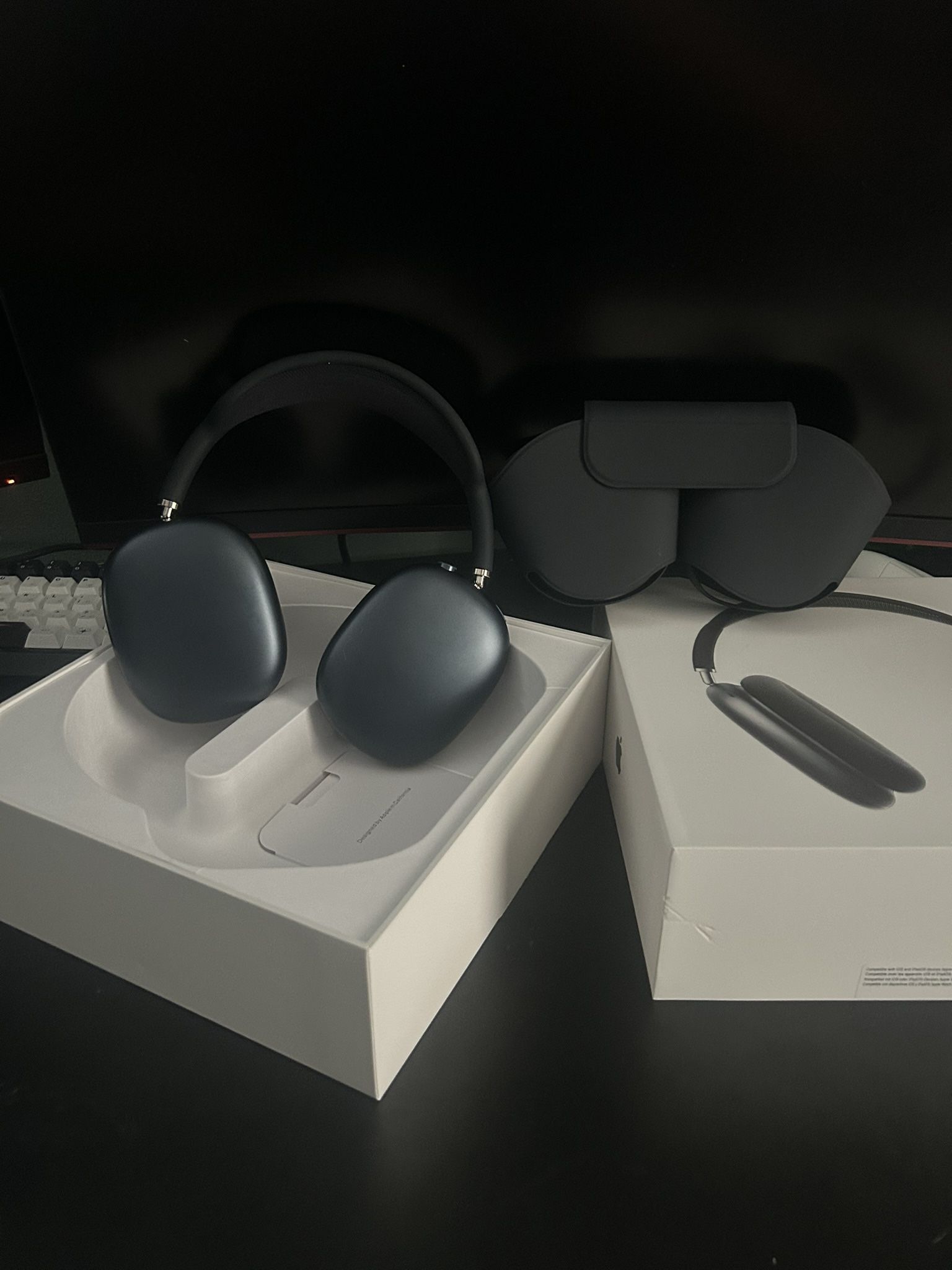 Airpod Maxes (USB-C)