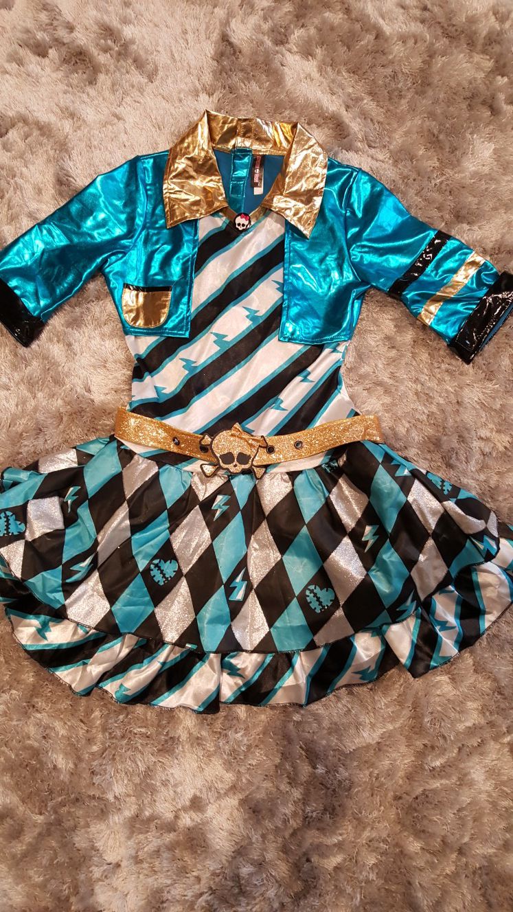 Monster High Costume Size 8 - 10 years. Great condition!
