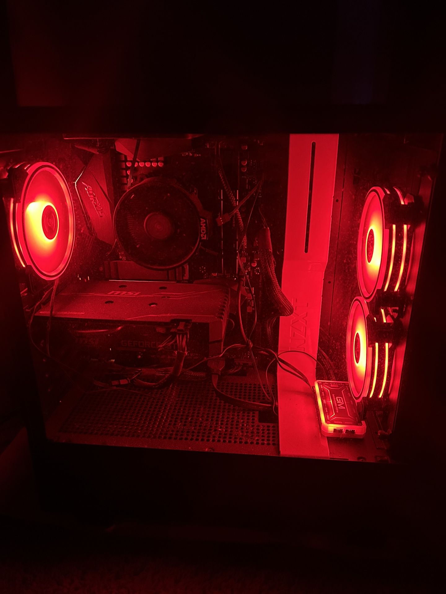 Gaming pc. All specs shown in photos. I am flexible w price send offers
