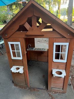 Nice wooden play house for kids