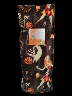 Disney Nightmare Before Christmas Throw 50x70in  - Creepin