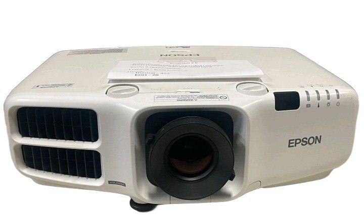 Epson PowerLite Pro G6750WU WUXGA 3LCD Projector 10hrs bulb use
(Without Remote)